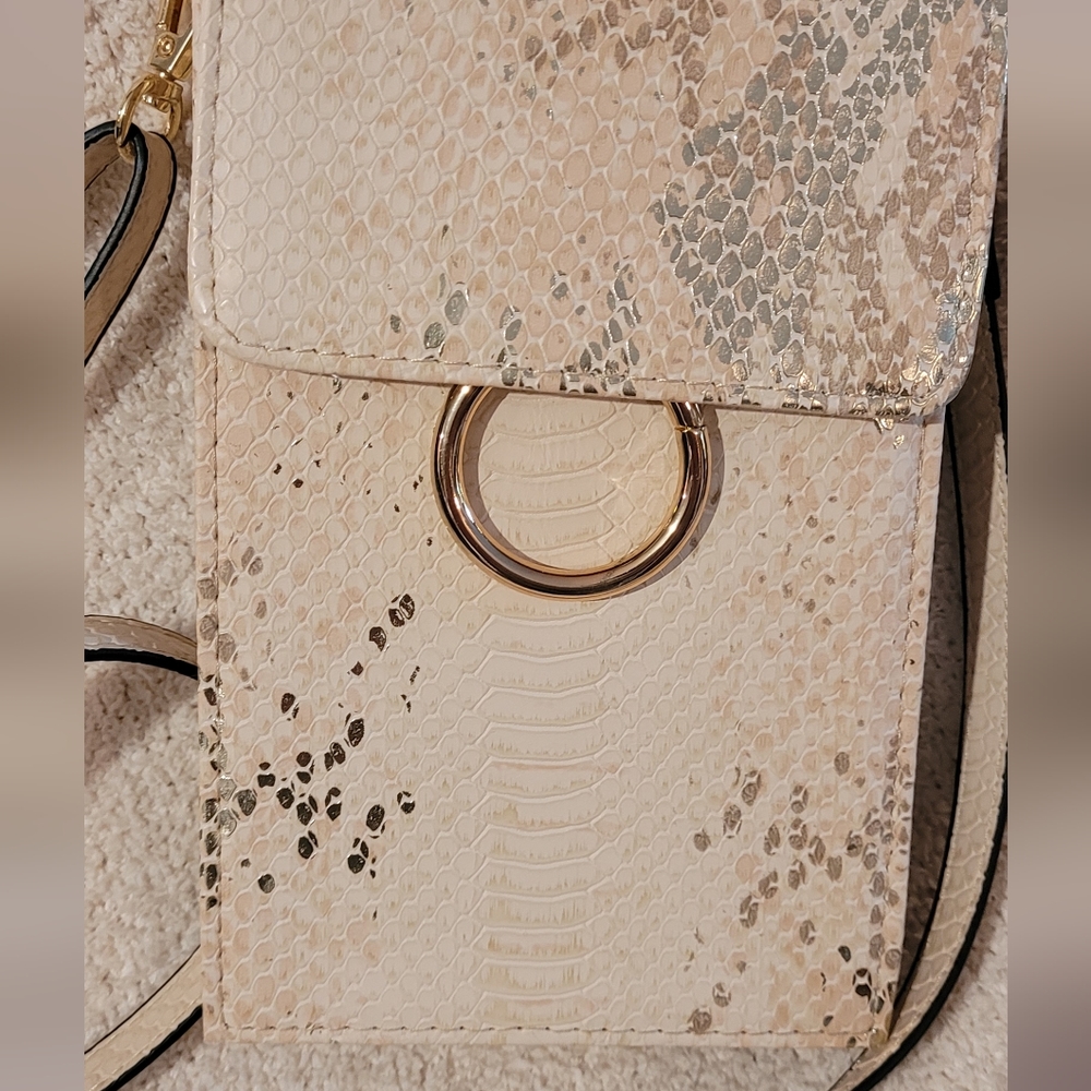 Cute crossbody - Picture 1 of 9